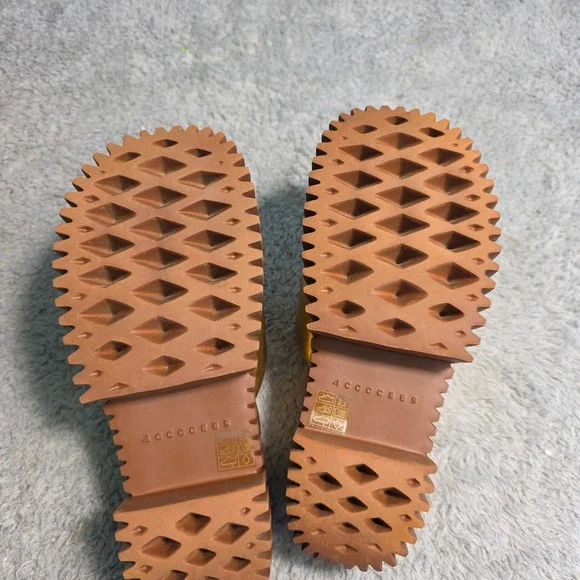 4CCCCEES Pila Semo Platform Slide Sandals Gold Metallic Womens 37 6.5 NEW - Picture 6 of 8